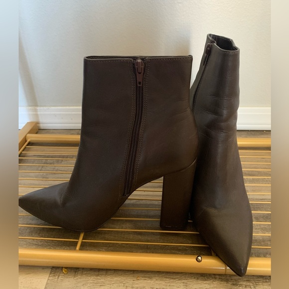 Steve Madden Chocolate Brown Heeled Boots - Picture 6 of 7